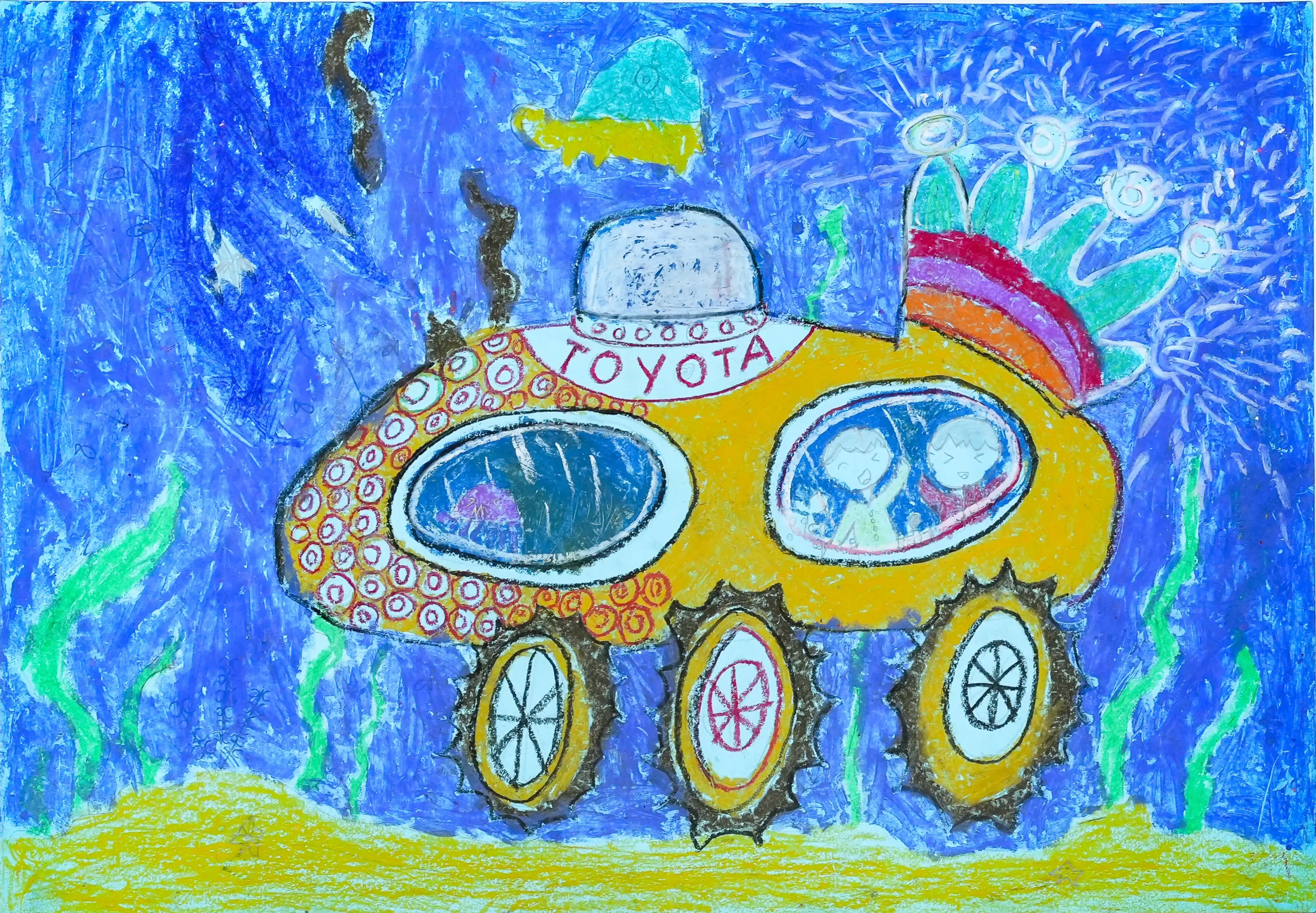 Xe Toyota bảo vệ môi trường biển có nhiệm vụ đưa mọi người đi ngắm đáy biển và lọc nước biển trong sạch hơn